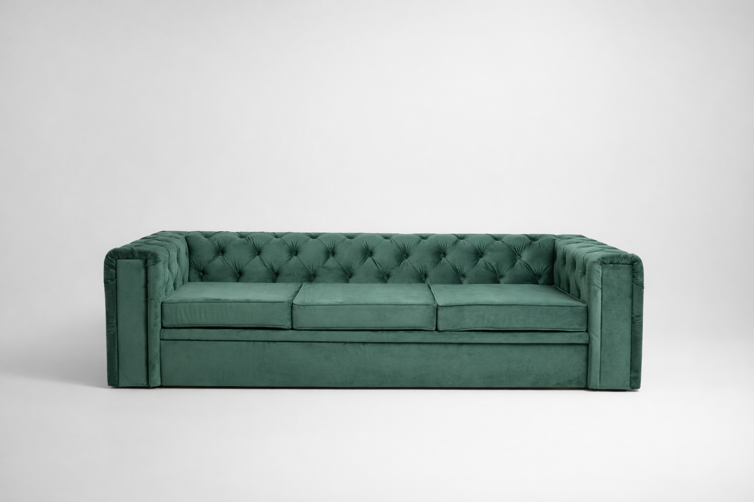 Canapea extensibila Chesterfield Studio 2, 3 locuri, la comanda, 100+ culori, cu picioare