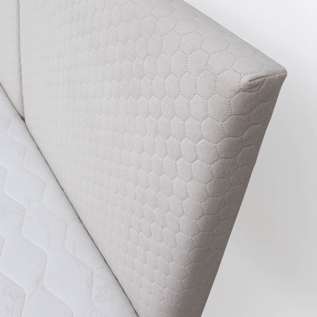 Pat tapitat Honeycomb - OneLiving.ro (4369397776453)