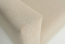 Canapea extensibila Lillie, 3 locuri, la comanda, 100+ culori, cu picioare - SofaMix.ro